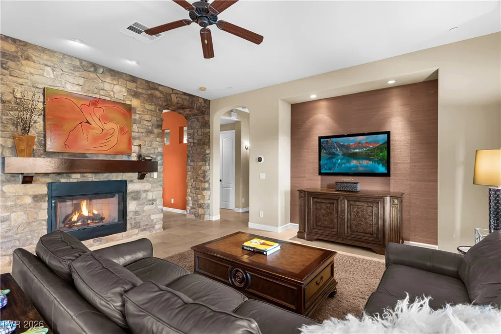 90 Contrada Fiore, Henderson, NV 89011