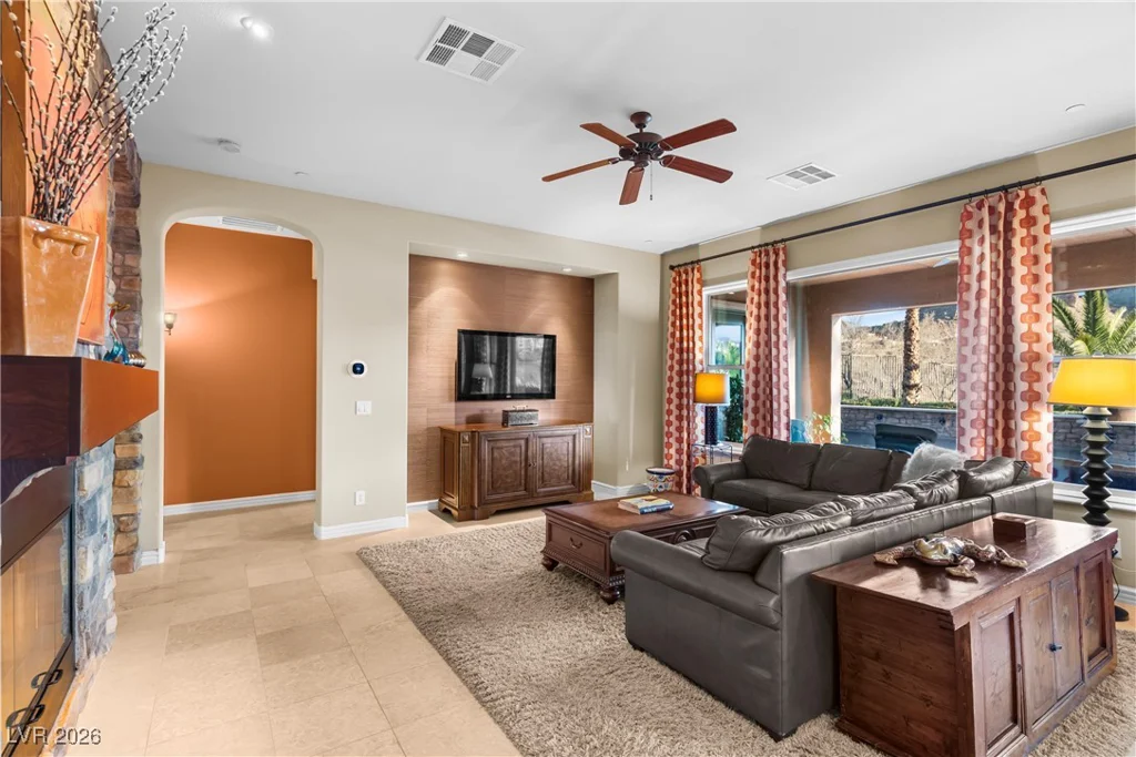 90 Contrada Fiore, Henderson, NV 89011