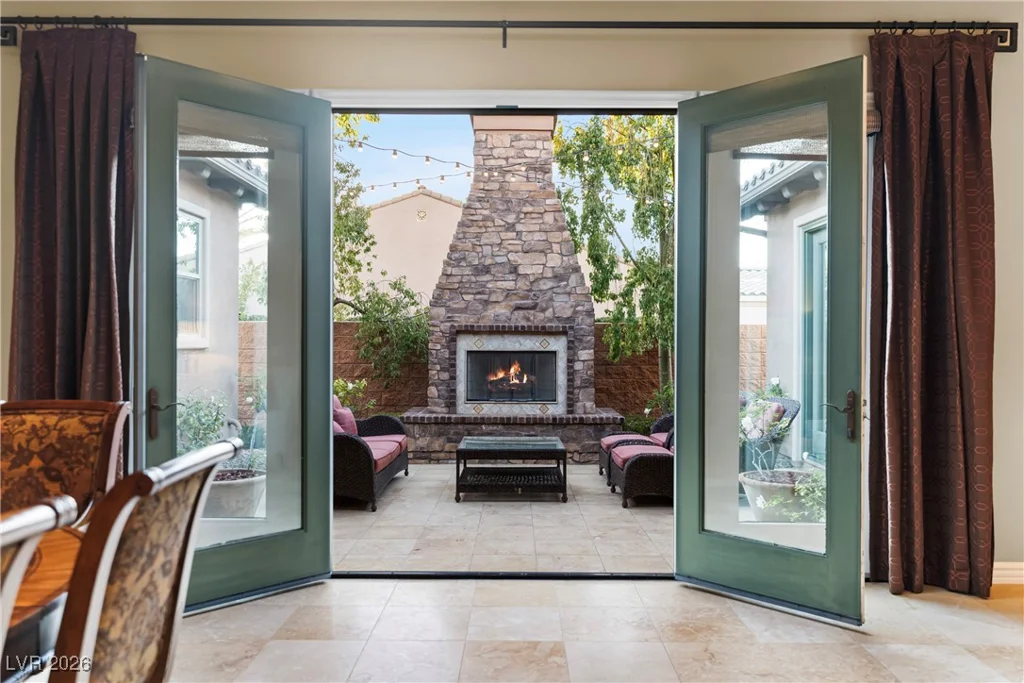 90 Contrada Fiore, Henderson, NV 89011