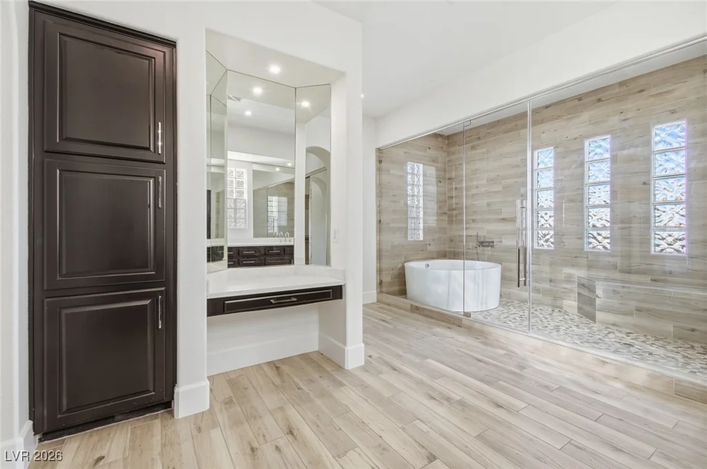 2603 Red Springs, Las Vegas, NV 89135