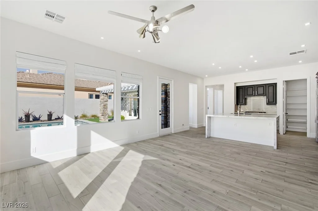 2603 Red Springs, Las Vegas, NV 89135
