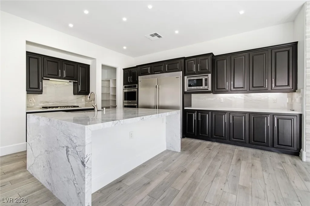 2603 Red Springs, Las Vegas, NV 89135