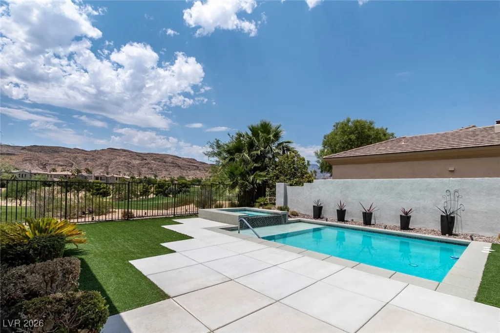 2603 Red Springs, Las Vegas, NV 89135