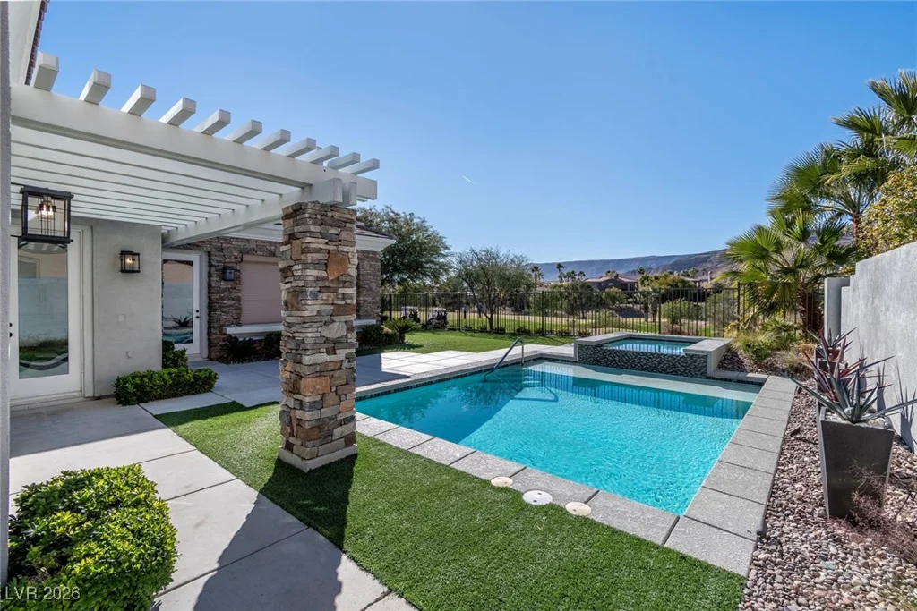 2603 Red Springs, Las Vegas, NV 89135