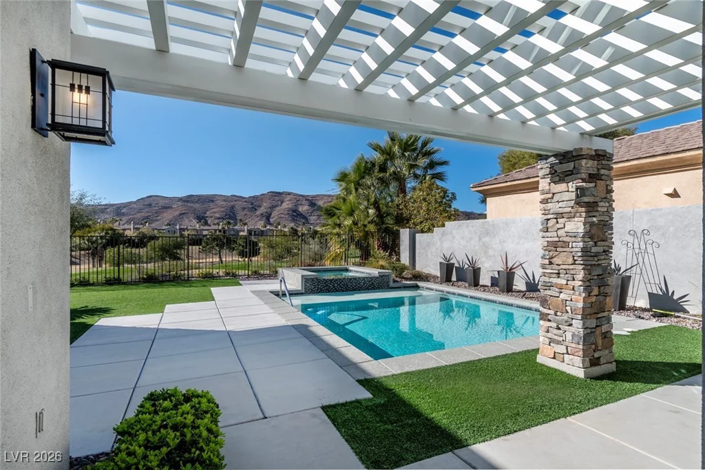 2603 Red Springs, Las Vegas, NV 89135