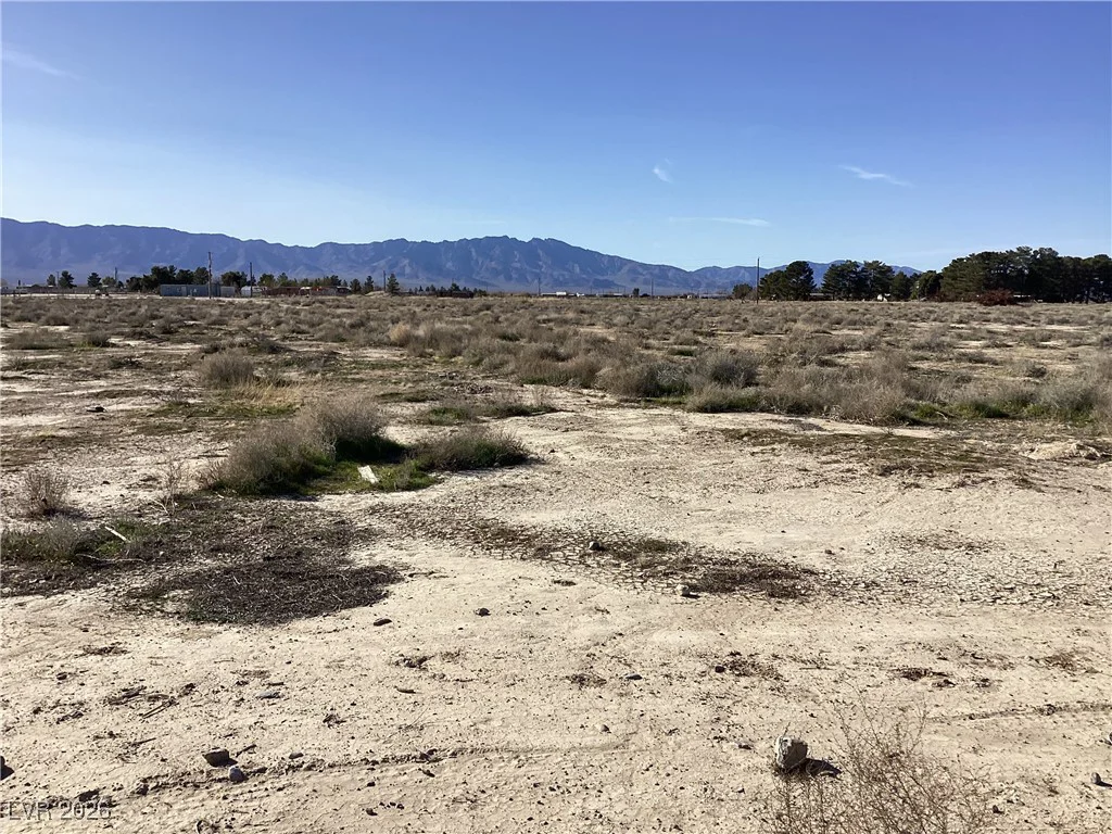 7801 Squaw Valley, Pahrump, NV 89061