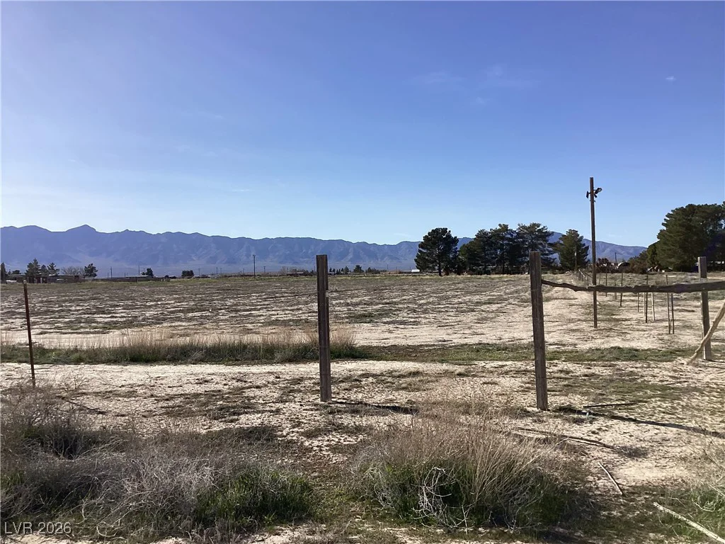 7801 Squaw Valley, Pahrump, NV 89061