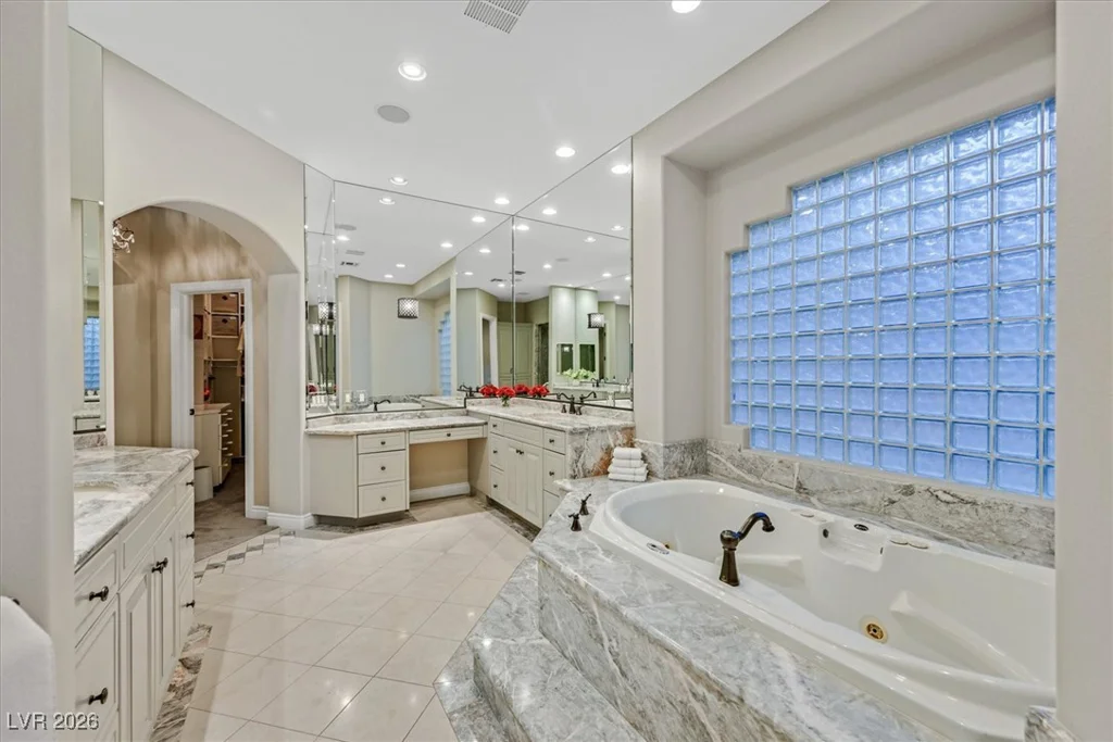 1809 White Hawk, Las Vegas, NV 89134