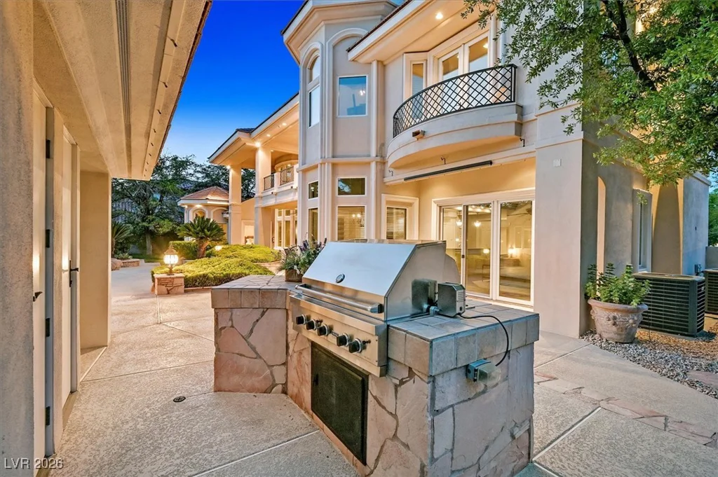 1809 White Hawk, Las Vegas, NV 89134