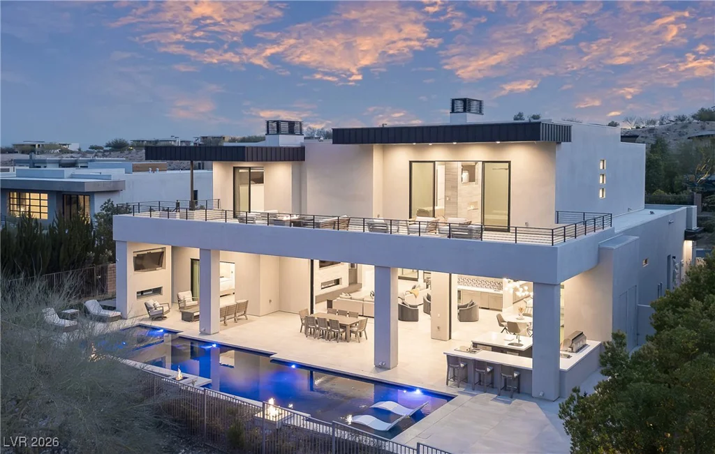 8 Sun Glow, Las Vegas, NV 89135