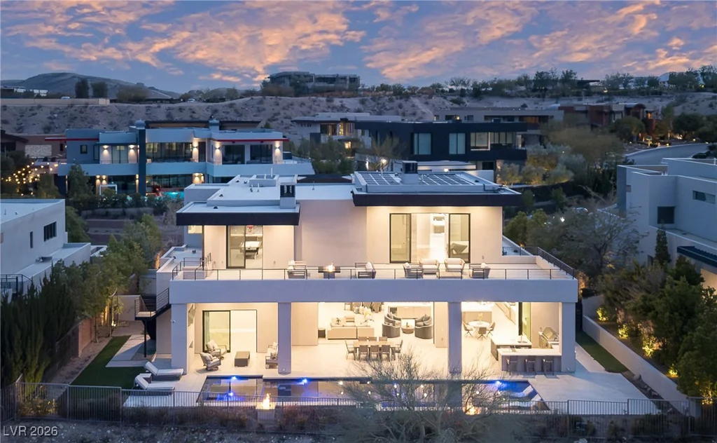 8 Sun Glow, Las Vegas, NV 89135
