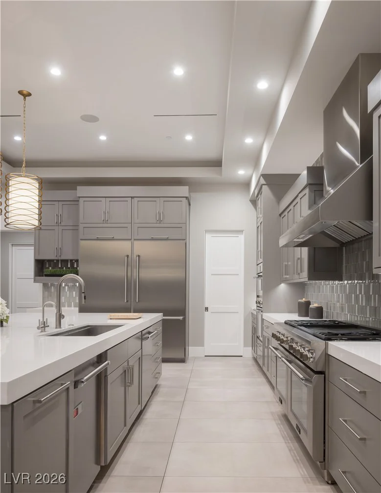 8 Sun Glow, Las Vegas, NV 89135
