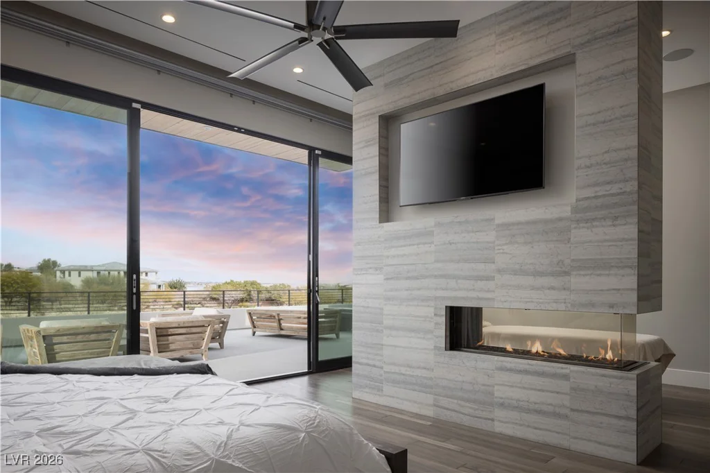 8 Sun Glow, Las Vegas, NV 89135