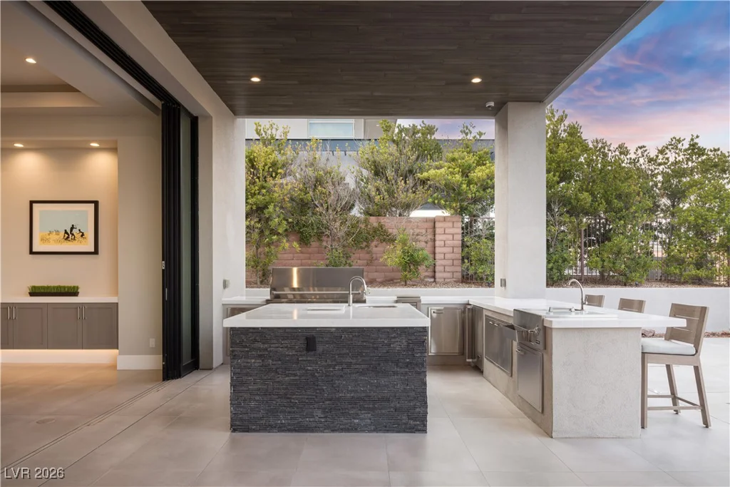 8 Sun Glow, Las Vegas, NV 89135
