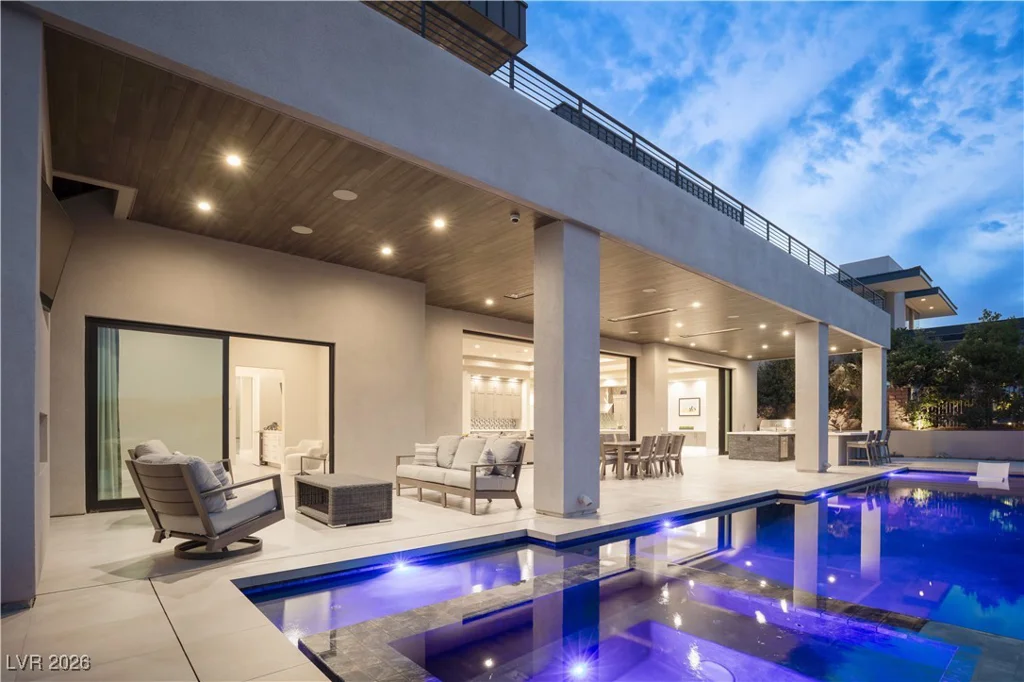 8 Sun Glow, Las Vegas, NV 89135