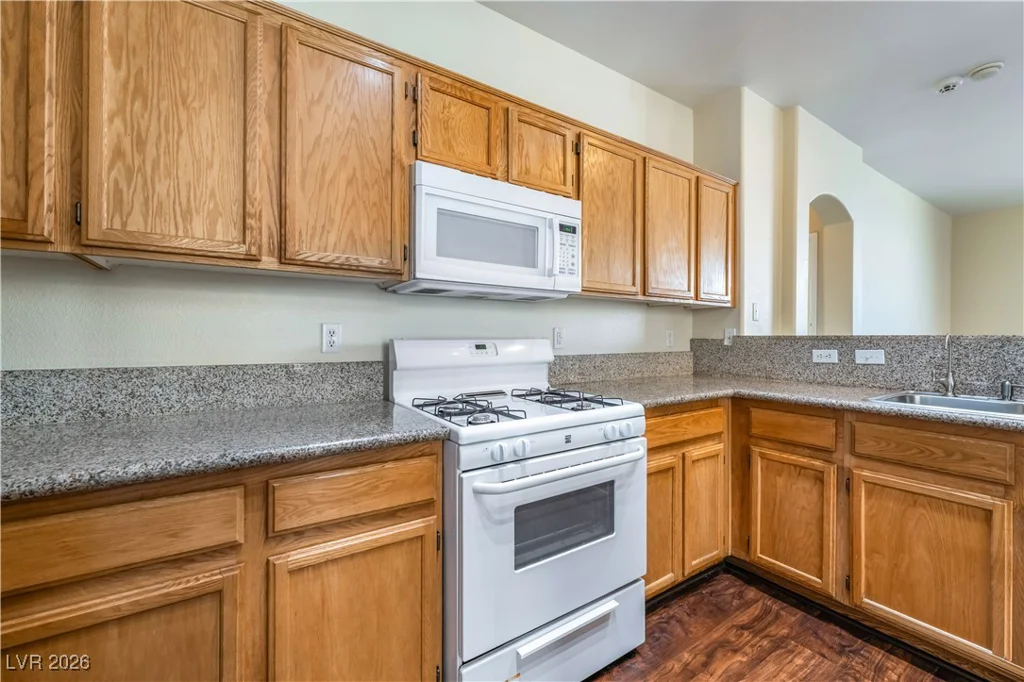 2528 Living Rock, Las Vegas, NV 89106