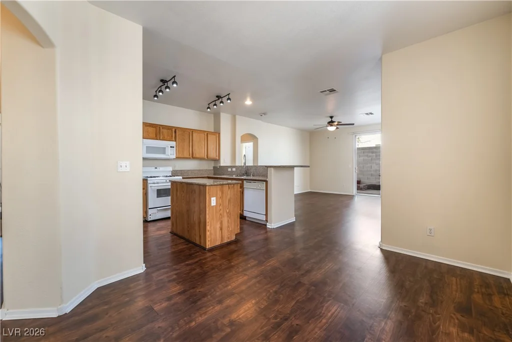 2528 Living Rock, Las Vegas, NV 89106