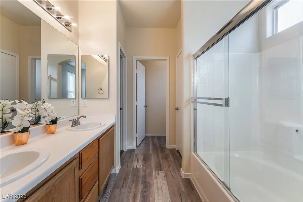 2528 Living Rock, Las Vegas, NV 89106