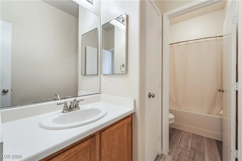 2528 Living Rock, Las Vegas, NV 89106