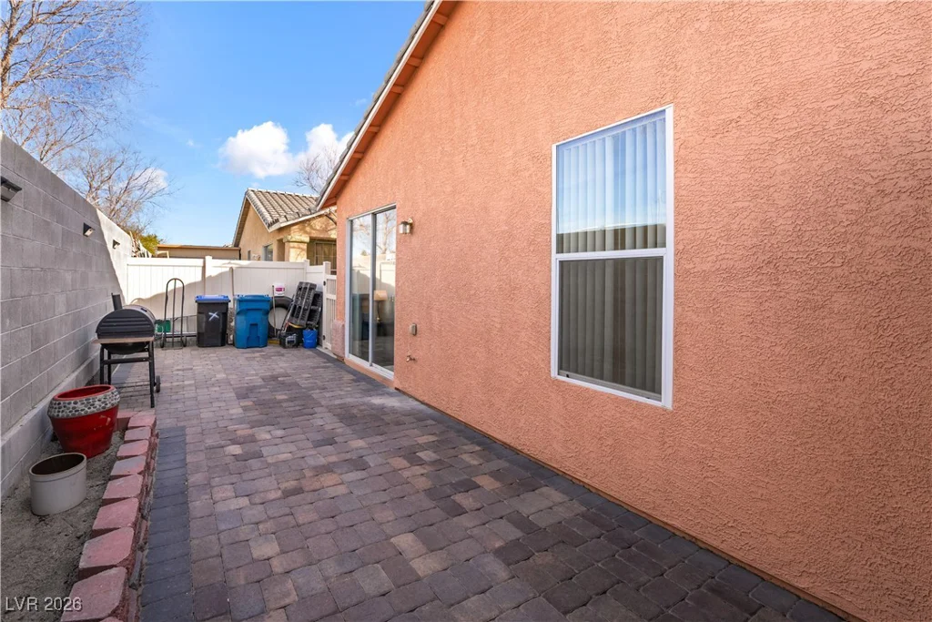 2528 Living Rock, Las Vegas, NV 89106