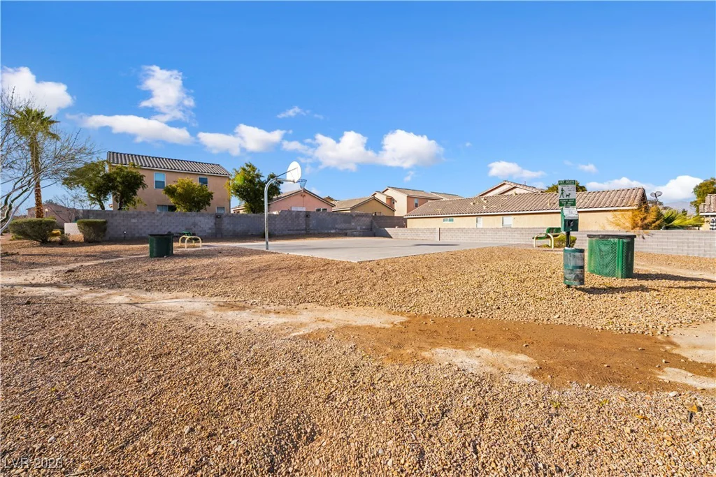 2528 Living Rock, Las Vegas, NV 89106