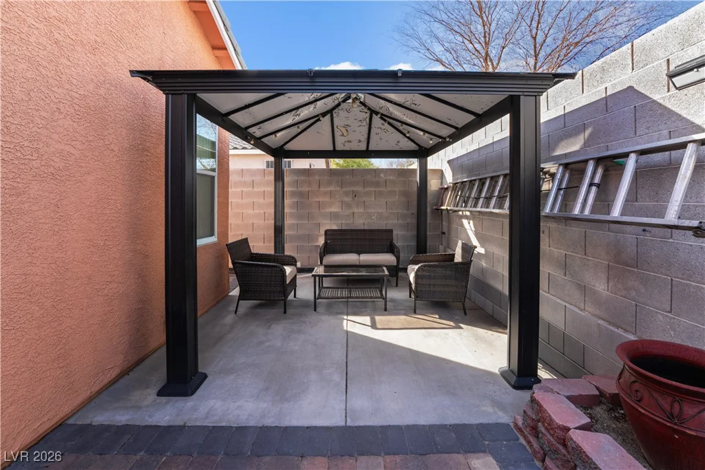 2528 Living Rock, Las Vegas, NV 89106