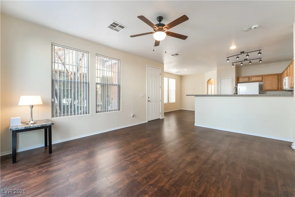 2528 Living Rock, Las Vegas, NV 89106