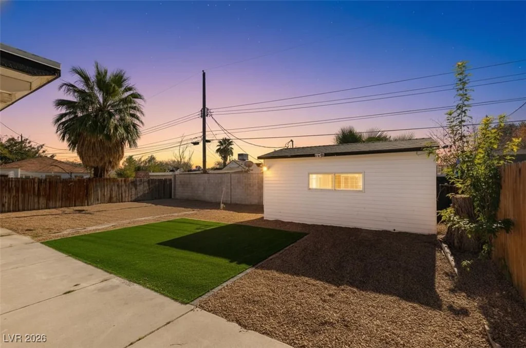 1120 Norman, Las Vegas, NV 89104