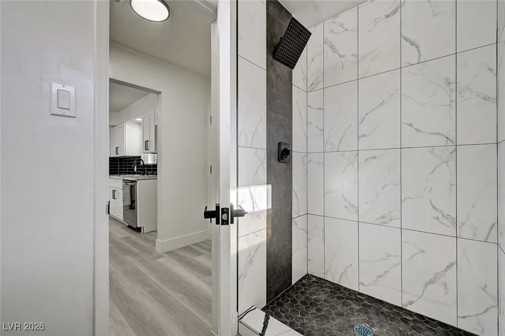 700 Easy, Las Vegas, NV 89107