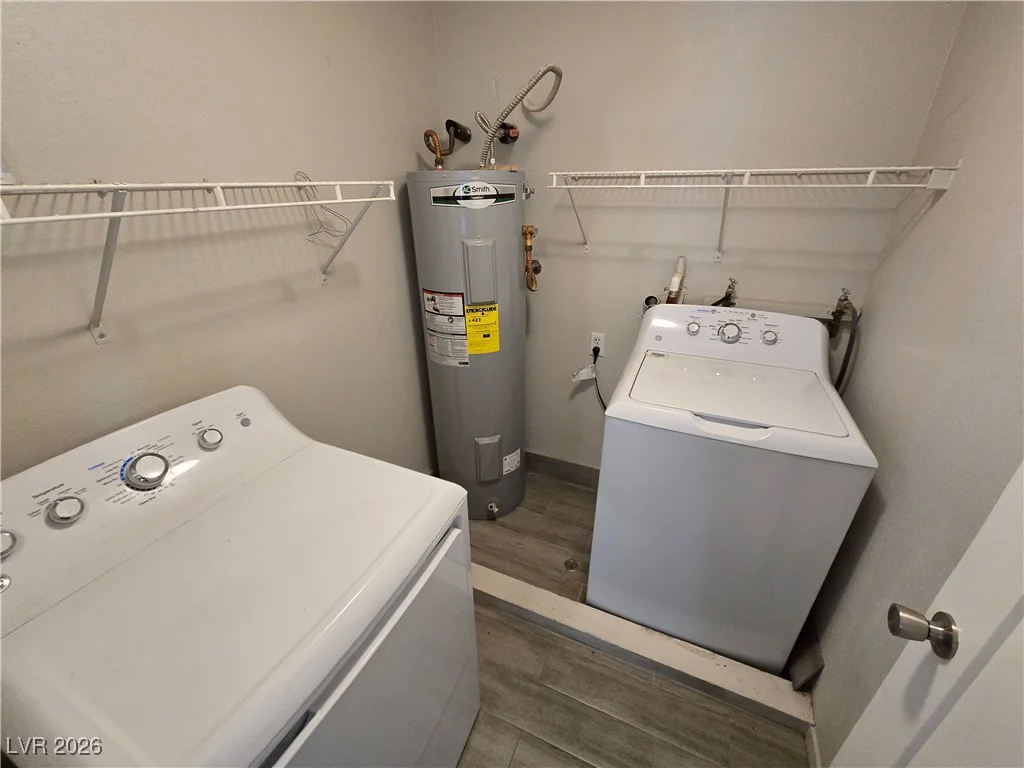 2011 Sue, Las Vegas, NV 89108