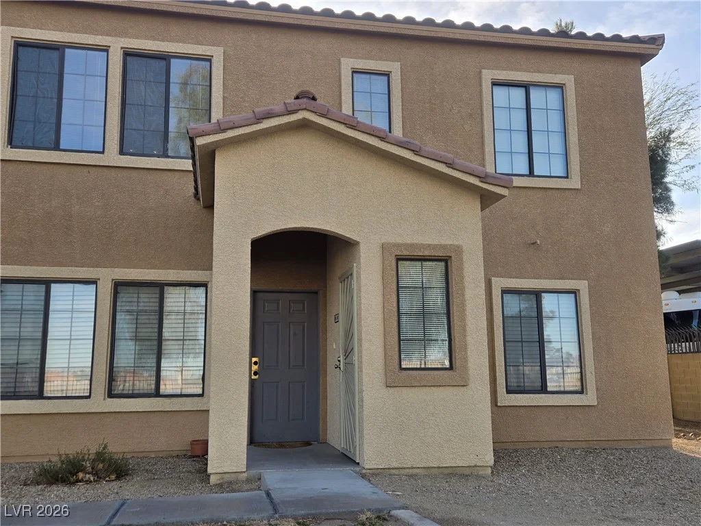 2011 Sue, Las Vegas, NV 89108