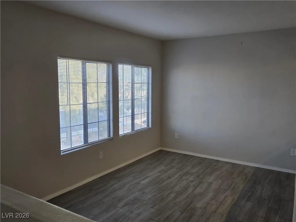 2011 Sue, Las Vegas, NV 89108