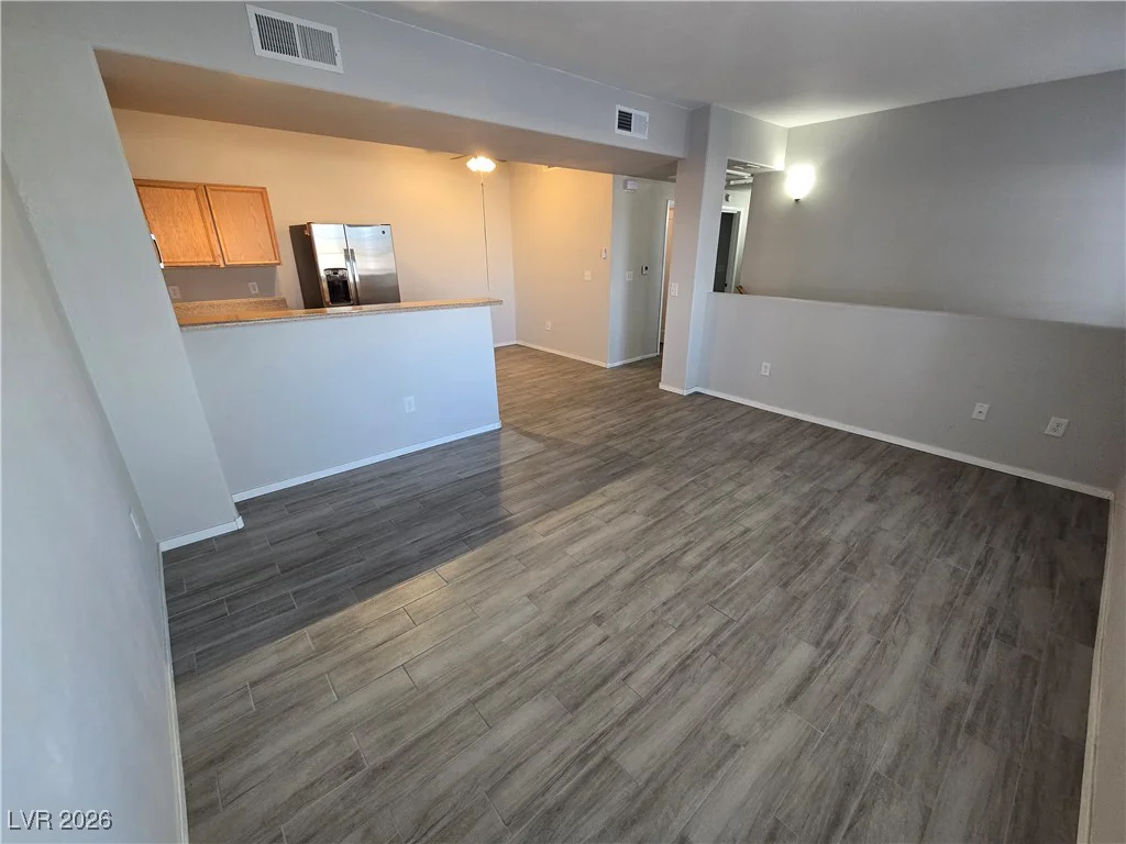 2011 Sue, Las Vegas, NV 89108