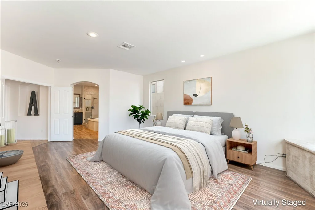 2766 Glen Port, Las Vegas, NV 89135