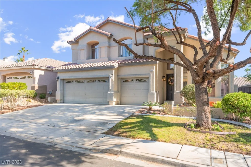 2766 Glen Port, Las Vegas, NV 89135