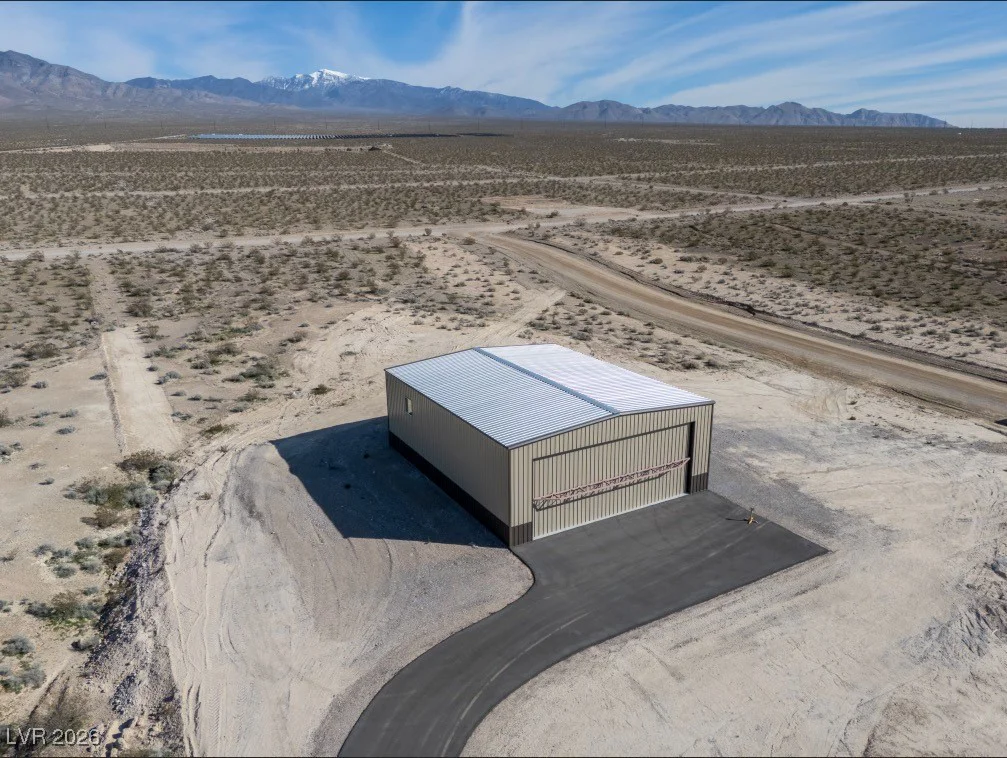 1180 Airplane, Pahrump, NV 89060