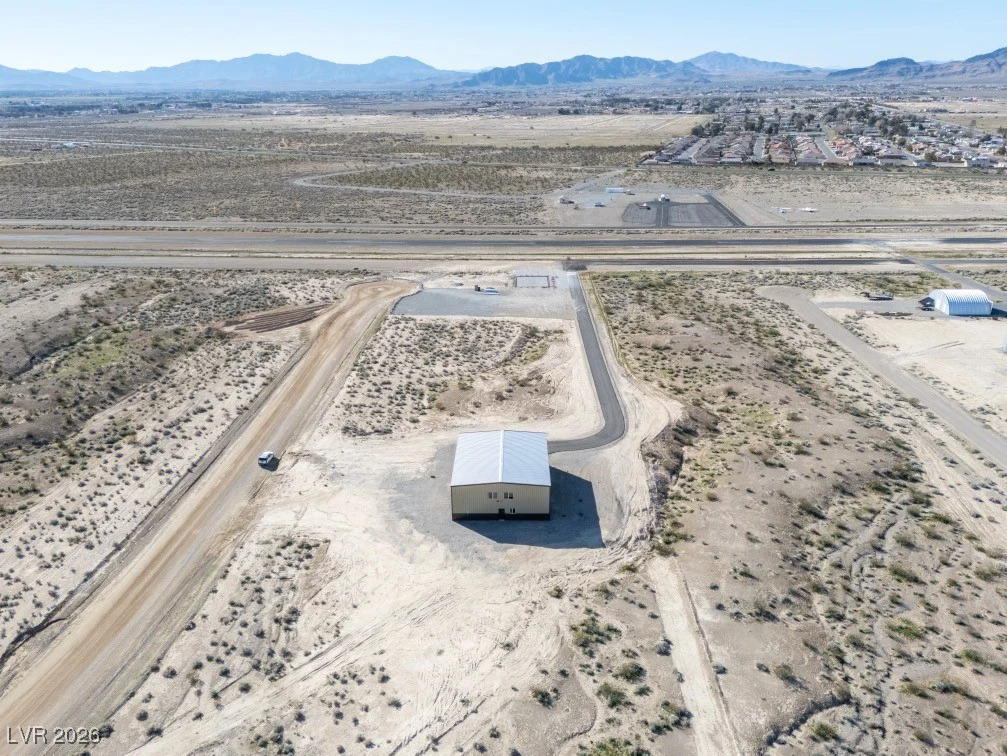 1180 Airplane, Pahrump, NV 89060