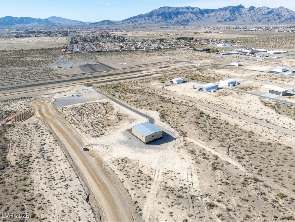 1180 Airplane, Pahrump, NV 89060