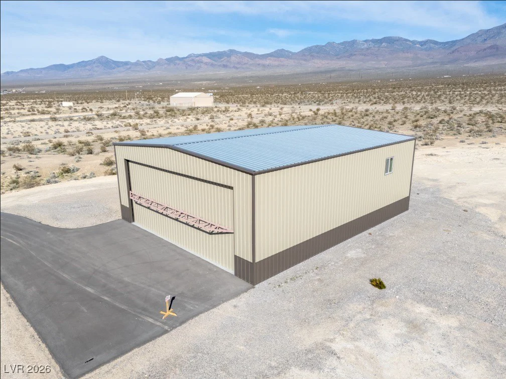 1180 Airplane, Pahrump, NV 89060