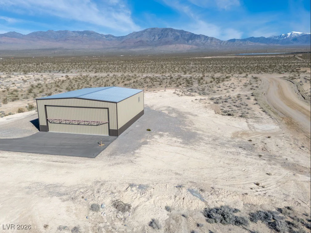 1180 Airplane, Pahrump, NV 89060