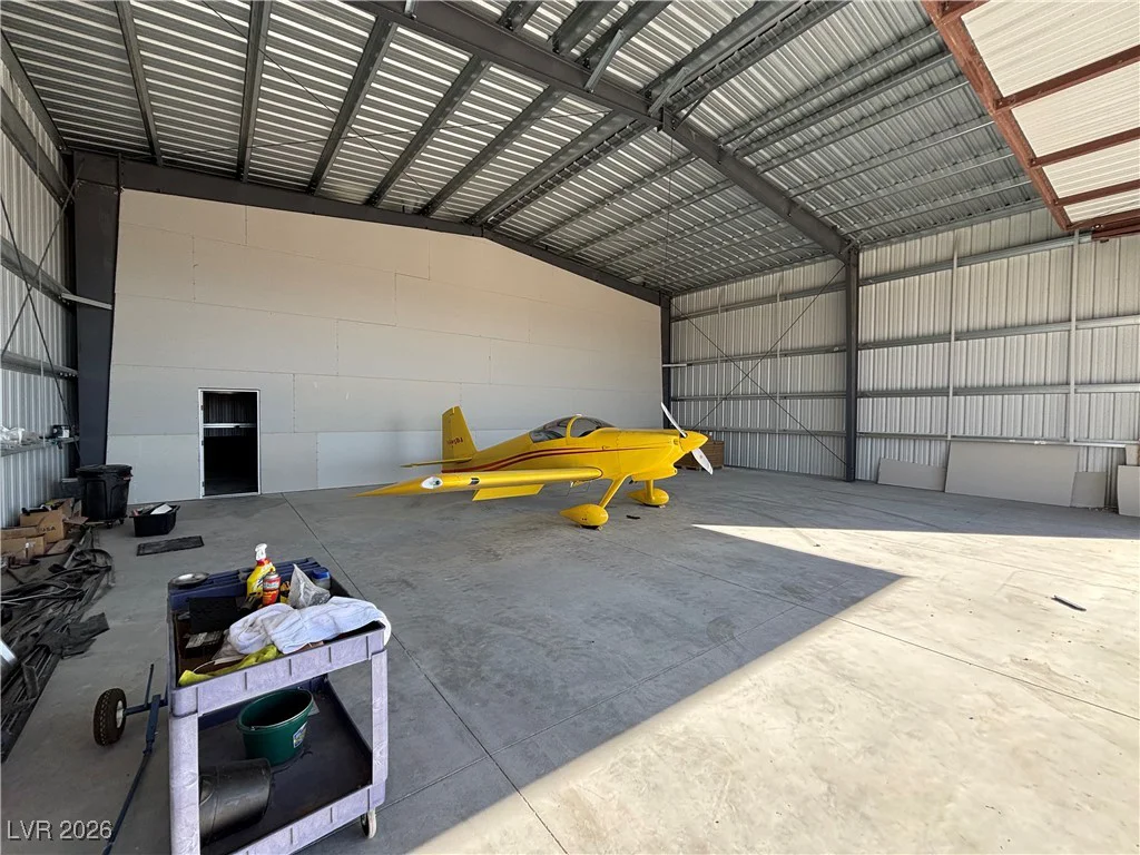 1180 Airplane, Pahrump, NV 89060