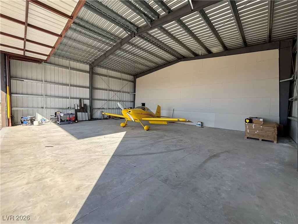 1180 Airplane, Pahrump, NV 89060