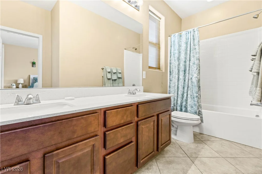 5776 Silver Cascade, Las Vegas, NV 89131
