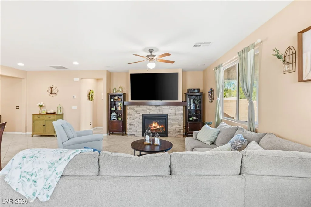 5776 Silver Cascade, Las Vegas, NV 89131
