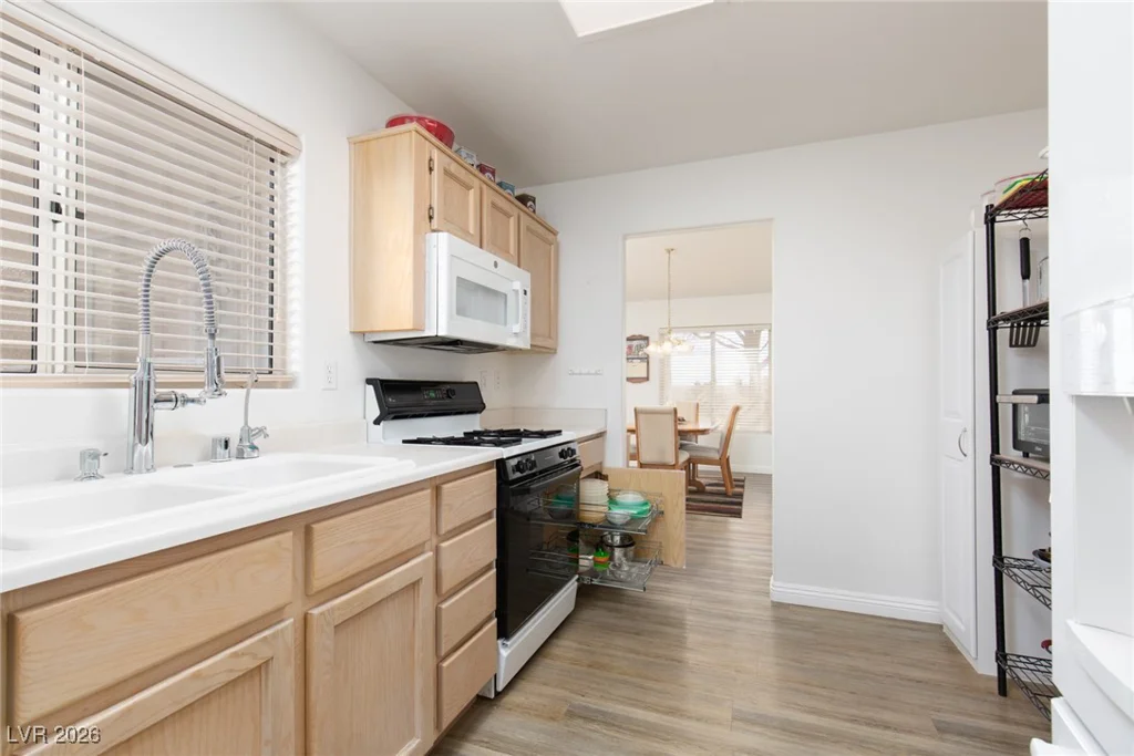 10627 Mission Lakes, Las Vegas, NV 89134