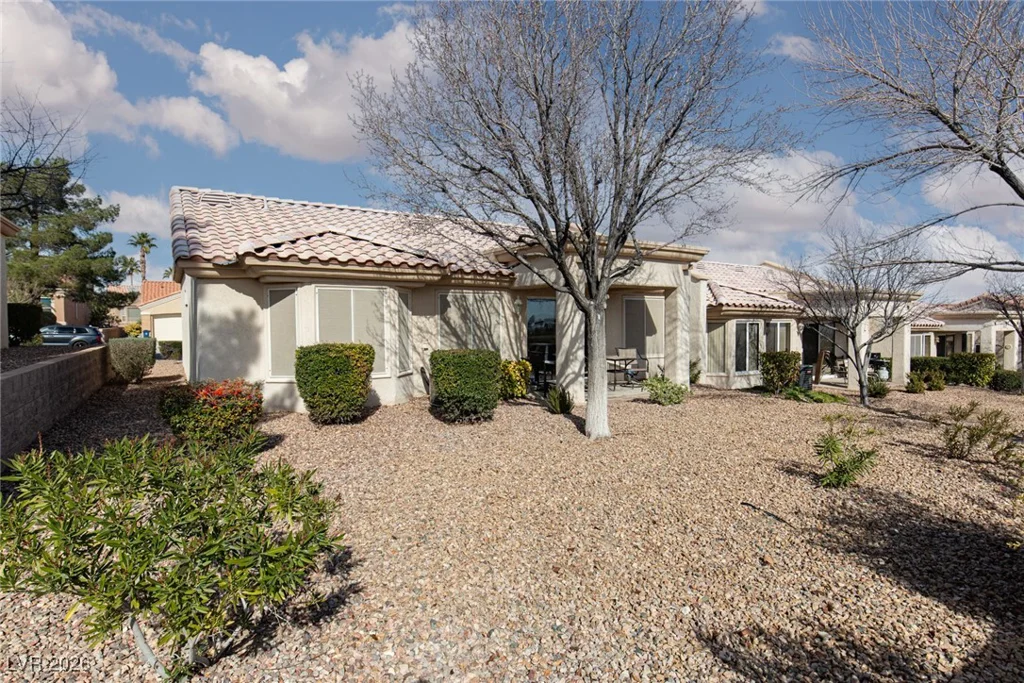 10627 Mission Lakes, Las Vegas, NV 89134
