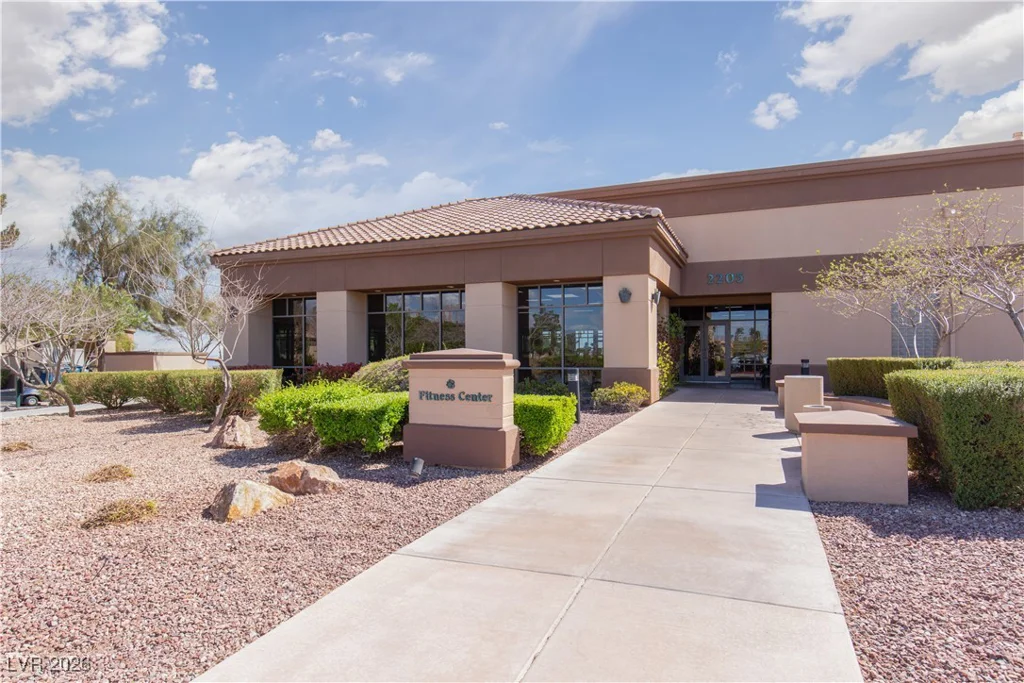 10627 Mission Lakes, Las Vegas, NV 89134
