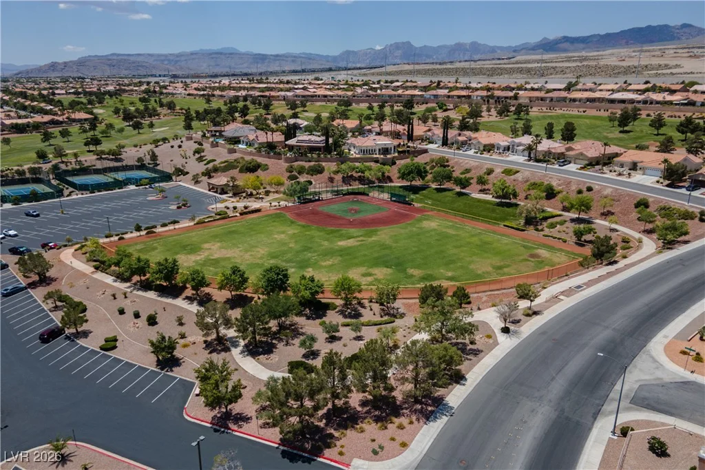 10627 Mission Lakes, Las Vegas, NV 89134