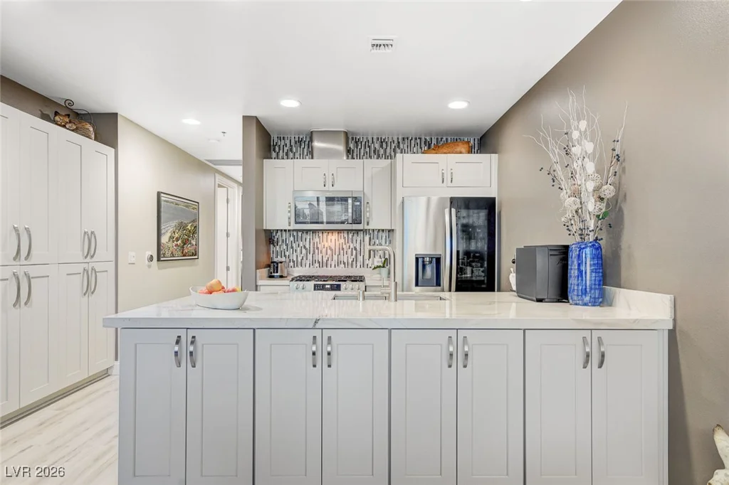4525 Dean Martin, Las Vegas, NV 89103