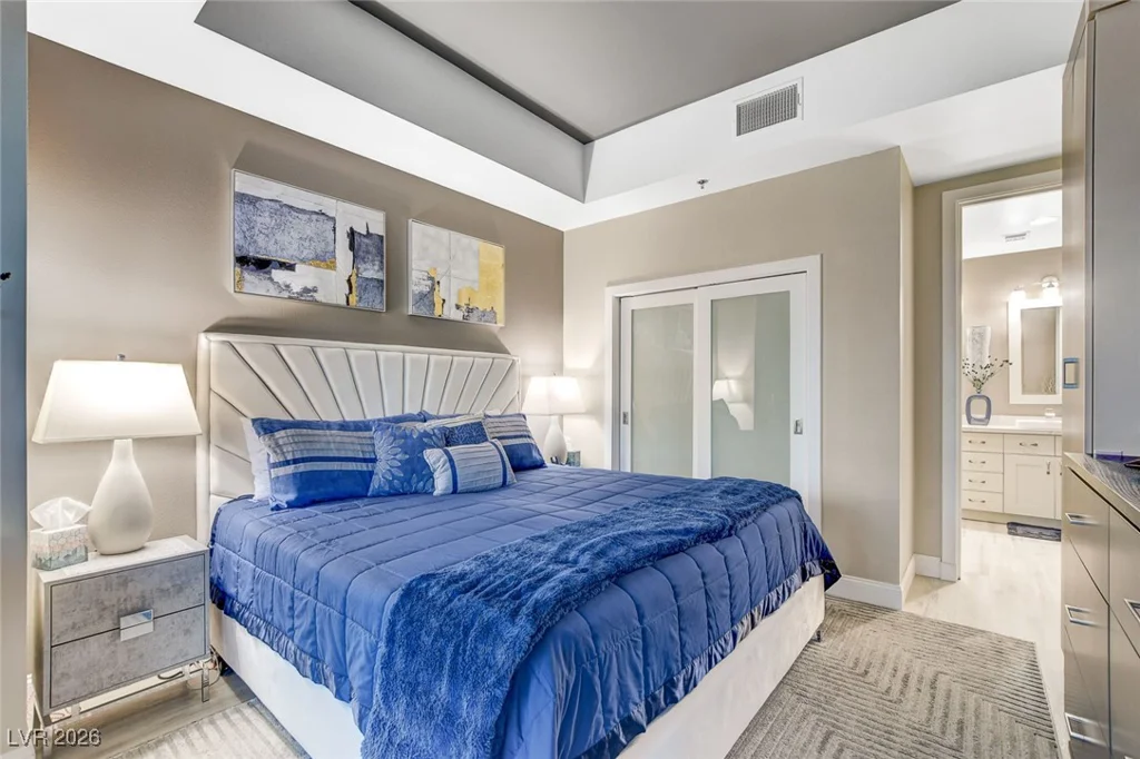 4525 Dean Martin, Las Vegas, NV 89103